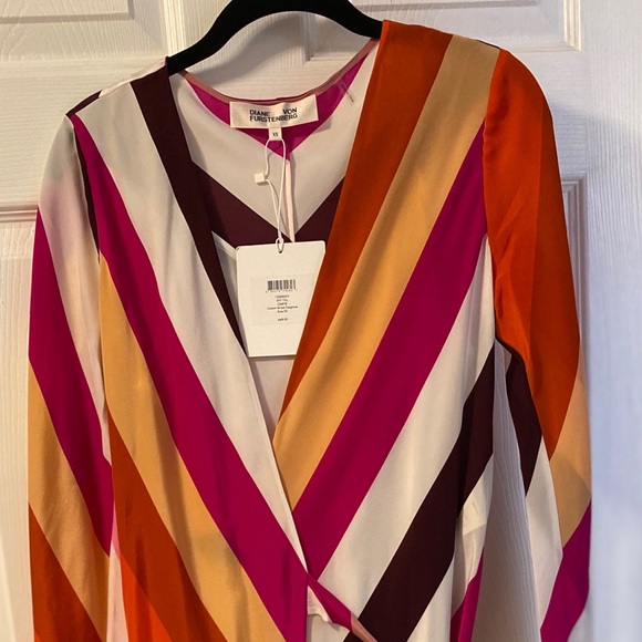 DVF Wrap Dress - Picture 2 of 3